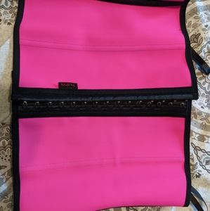 Waist trainer medium/large